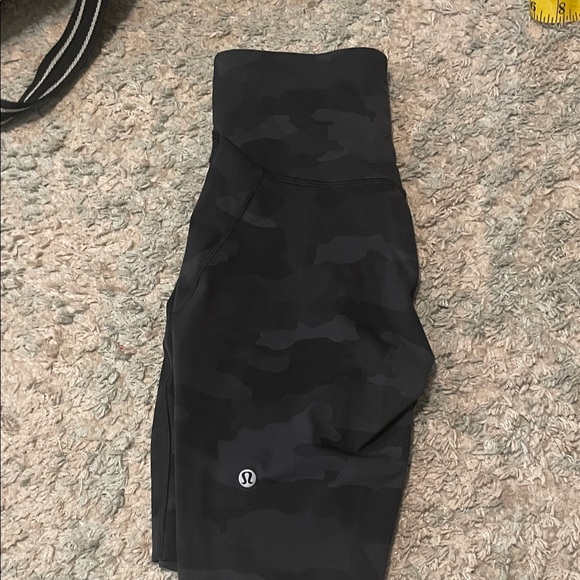 lululemon athletica Black Camo Bike Shorts - Picture 2 of 3